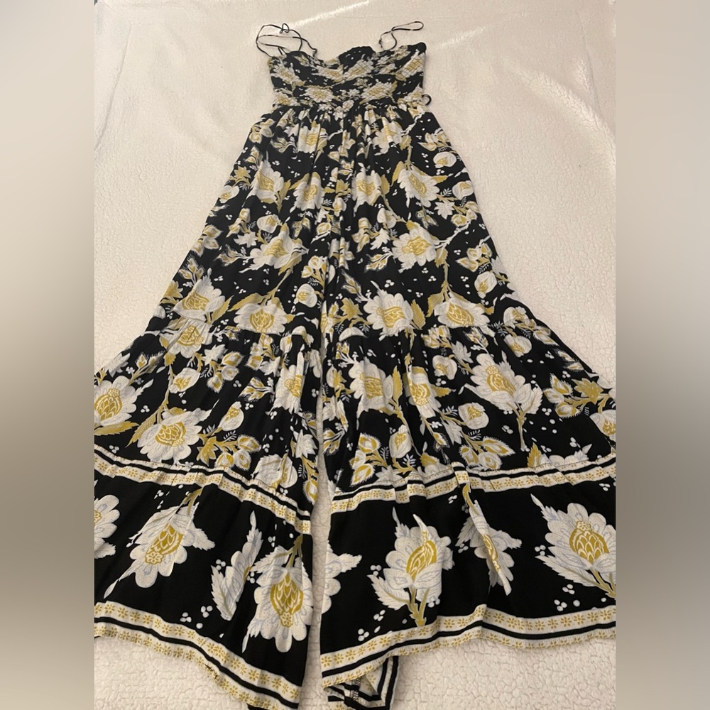 Free People Floral Romper. Size XS.
